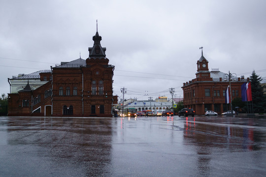 雨中外國(guó)城市街景