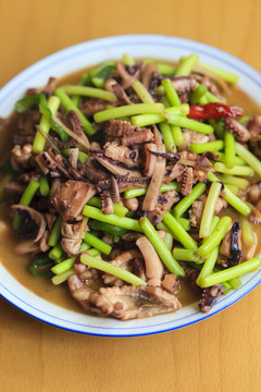 魷魚蒜苔