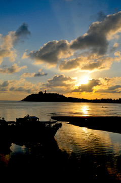 海邊 夕陽 多彩天空 南海落日