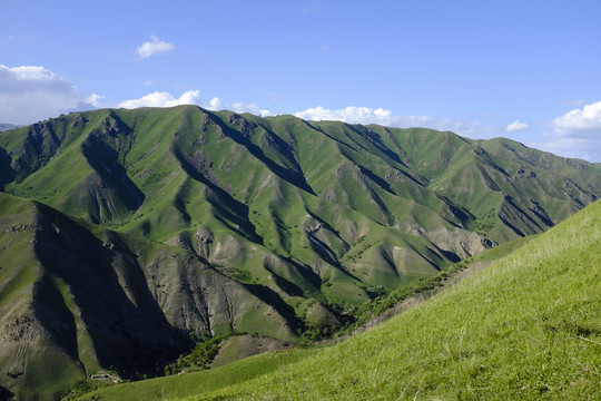 山巒