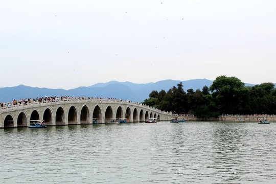 十七孔橋