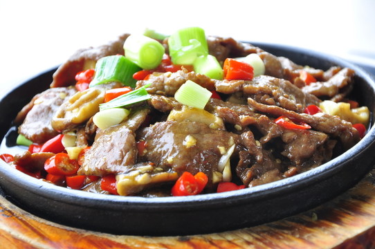 鐵板牛肉