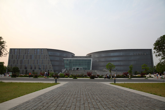南大新圖書館