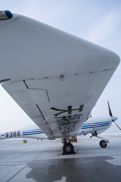 機(jī)翼