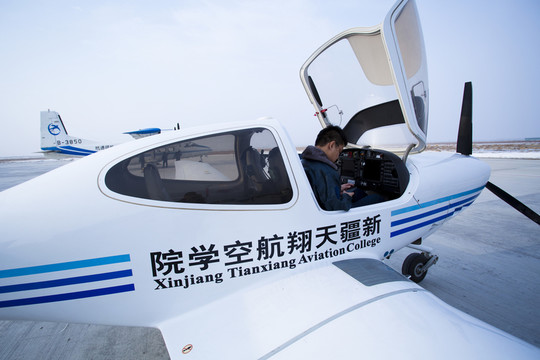 私人飛機(jī)