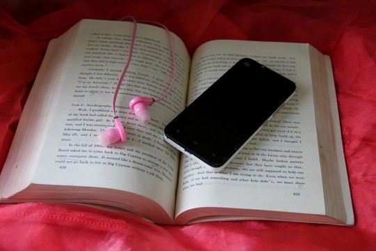 書  文化 耳機