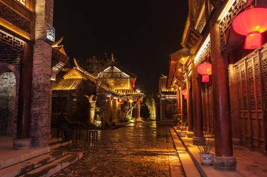 夜色闌珊下的臺兒莊古城