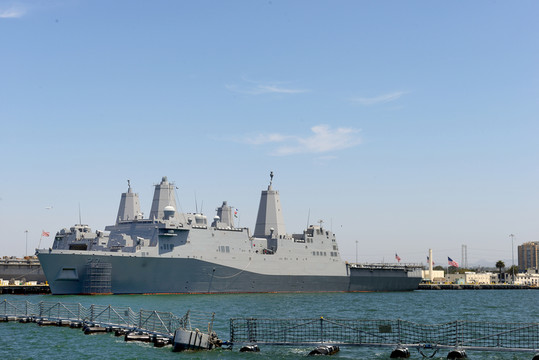 美國(guó)海軍軍艦