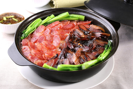 臘味煲仔飯