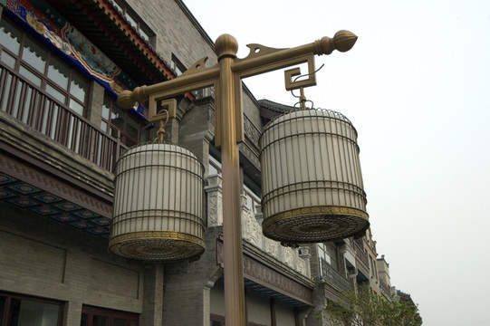 北京前門大街鳥籠路燈