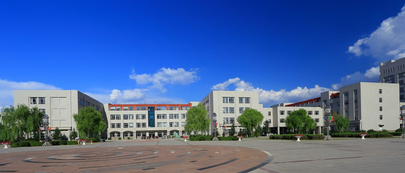 哈爾濱商業(yè)大學(xué)
