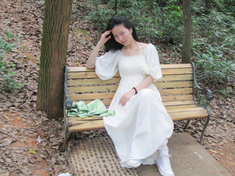 美女
