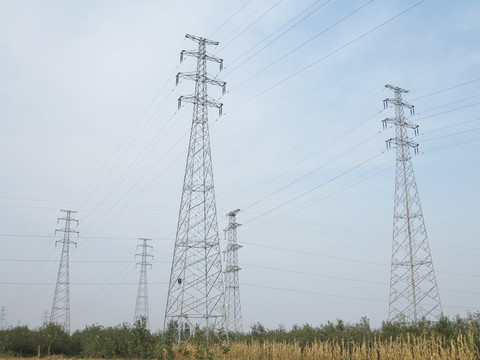 高壓電塔