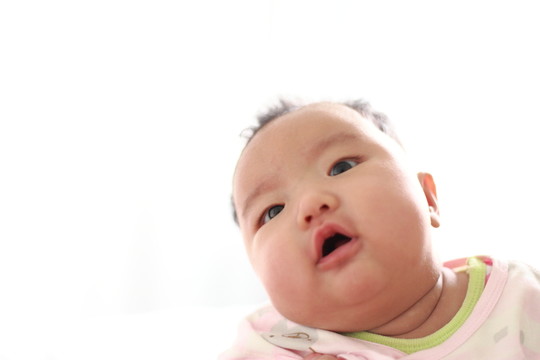 嬰兒