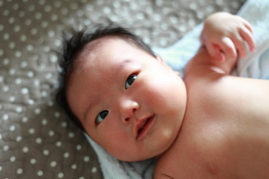 嬰兒