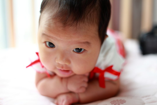 嬰兒
