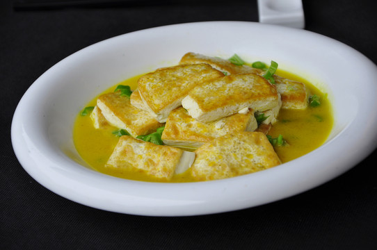 魚(yú)湯燜豆腐