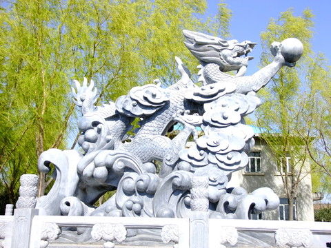 青龍湖雕塑