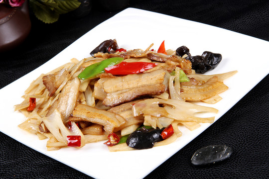臘肉炒蓮菜