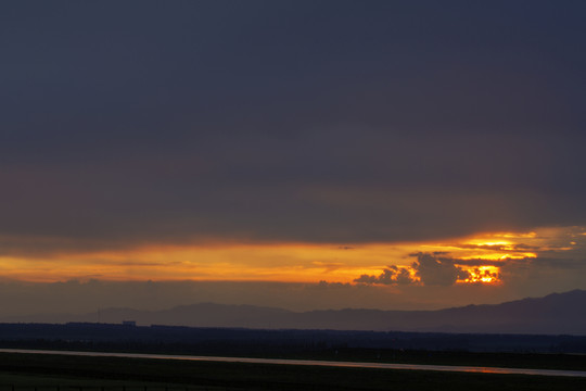 夕陽(yáng) 晚霞