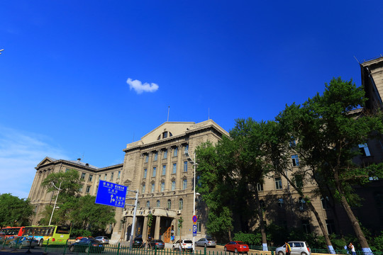 哈爾濱工業(yè)大學(xué)