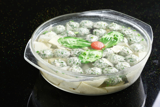 香菜丸子燉豆筋