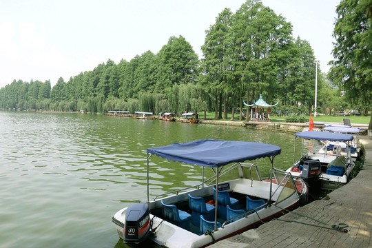 梨園風(fēng)景