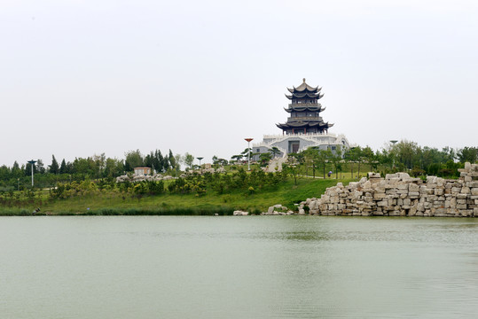 東營市清風(fēng)湖公園多寶塔