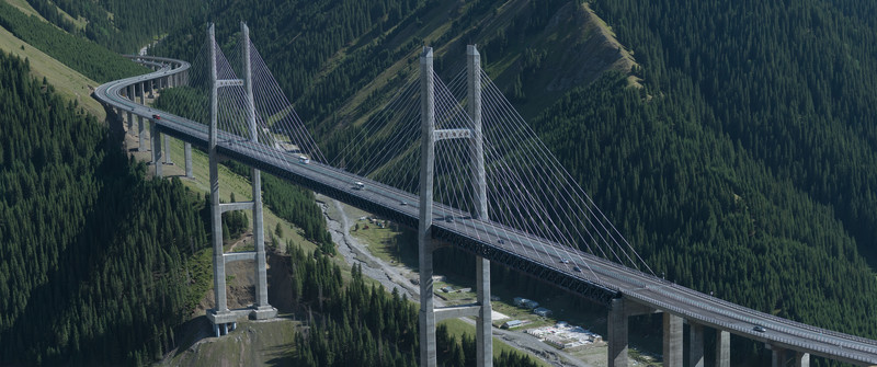 果子溝雙塔斜拉特大橋