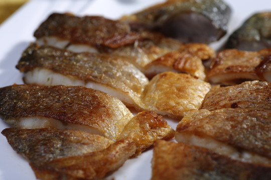煎魚(yú)