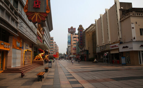 南京湖南路