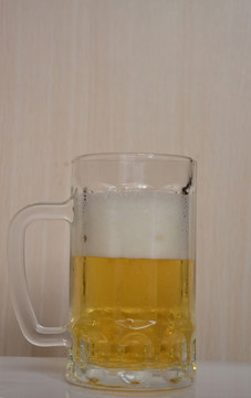 啤酒