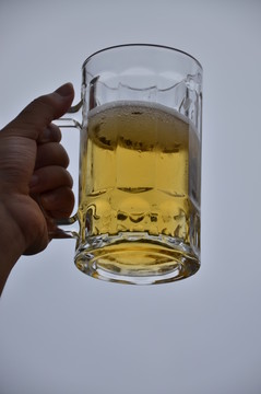 啤酒