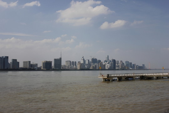錢塘江邊
