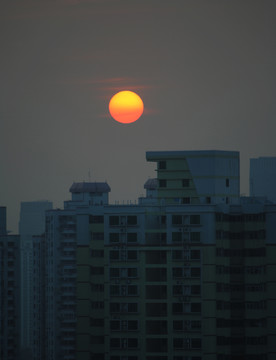 落日都市