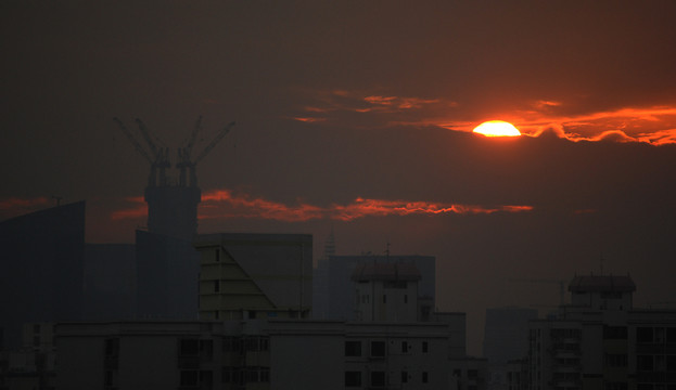 平安大廈建設(shè)中