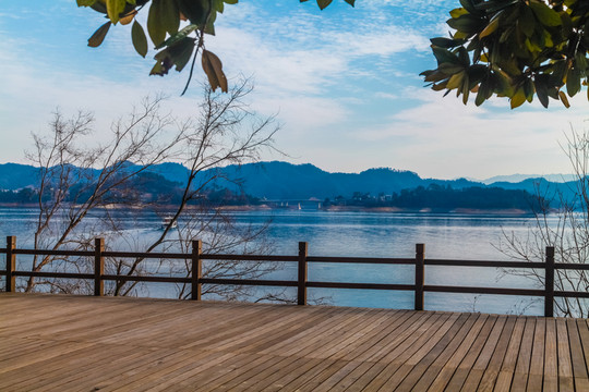 千島湖龍山島海瑞祠