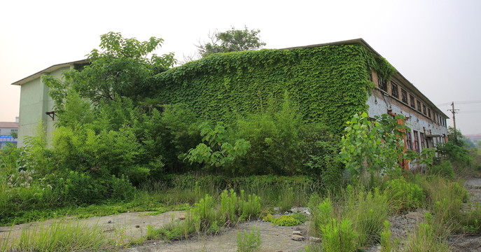 舊倉(cāng)庫(kù)