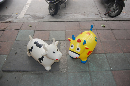 充氣馬