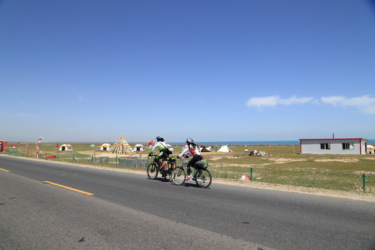環(huán)青海湖自行車騎行