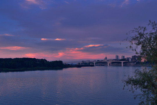 夕陽(yáng)