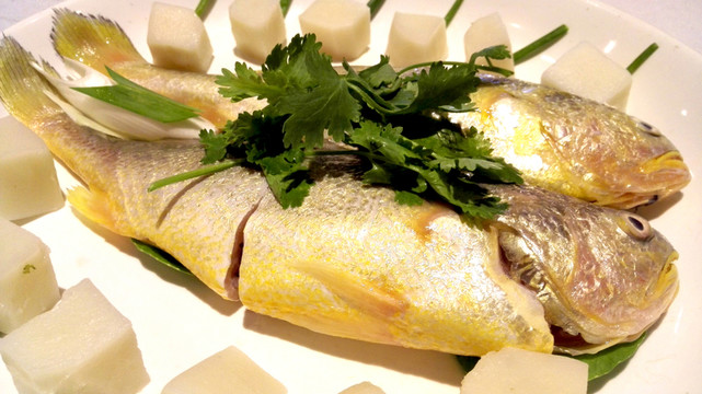 農(nóng)家燒小黃魚
