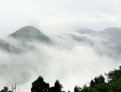 南岳衡山云彩風(fēng)光圖