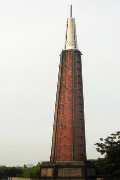 徐家匯公園的原大中華橡膠廠煙囪