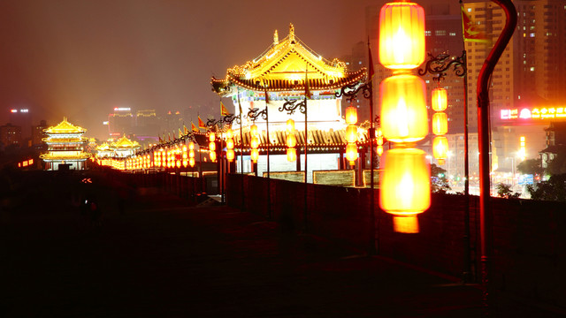 黃色的城墻之夜