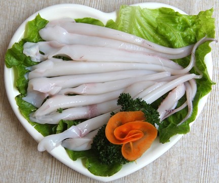 碟子上的魷魚