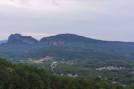 南臺(tái)山天然臥佛鳥(niǎo)瞰風(fēng)景