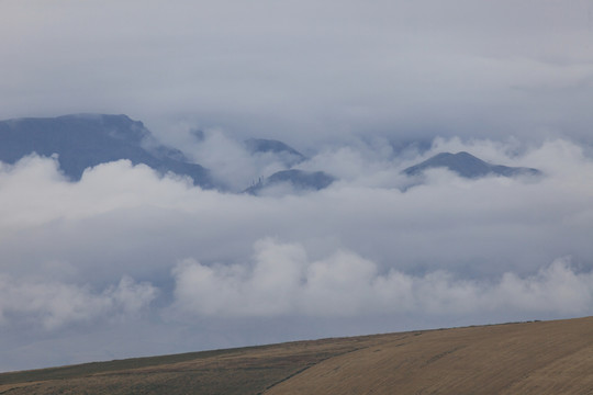 云霧天山