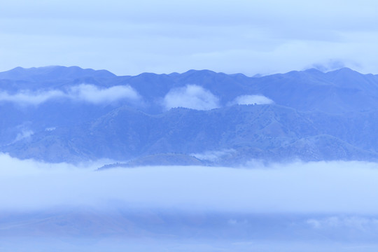 天山