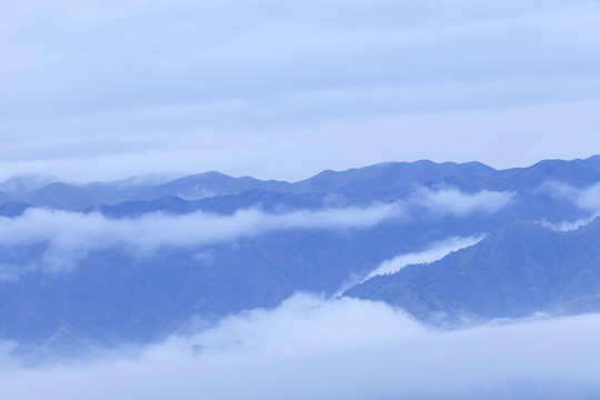 天山
